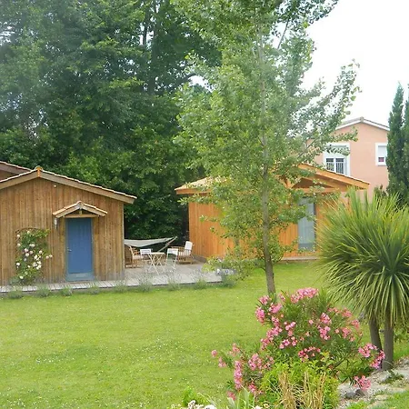 D'hotes Larosa לינה וארוחת בוקר Moulis-en-Médoc